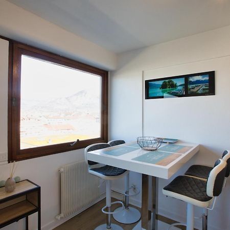 Le Sommet Citadin Avec Vue Lägenhet Annecy Exteriör bild