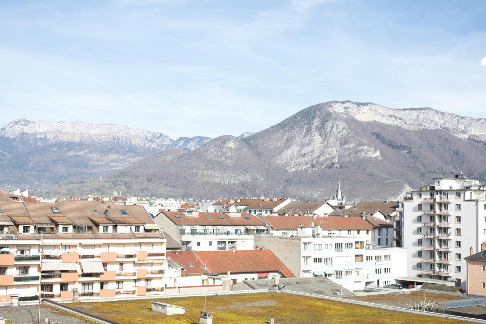 Le Sommet Citadin Avec Vue Lägenhet Annecy Exteriör bild